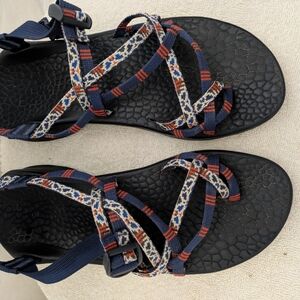 Chaco Z Strap Sandals Women’s 11 Blue Red Outdoor Hiking Comfort